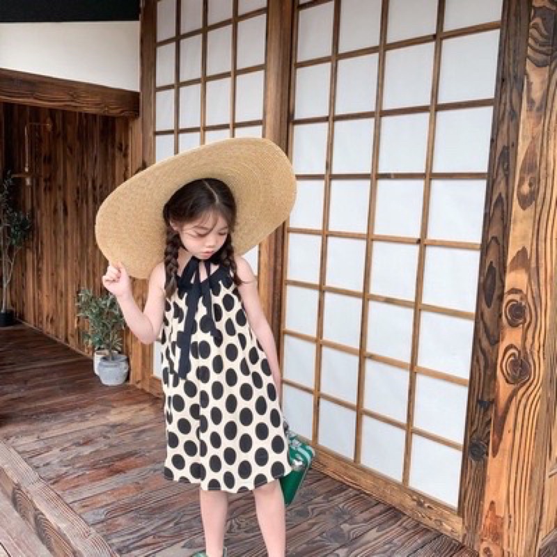 Váy chấm bi bé gái