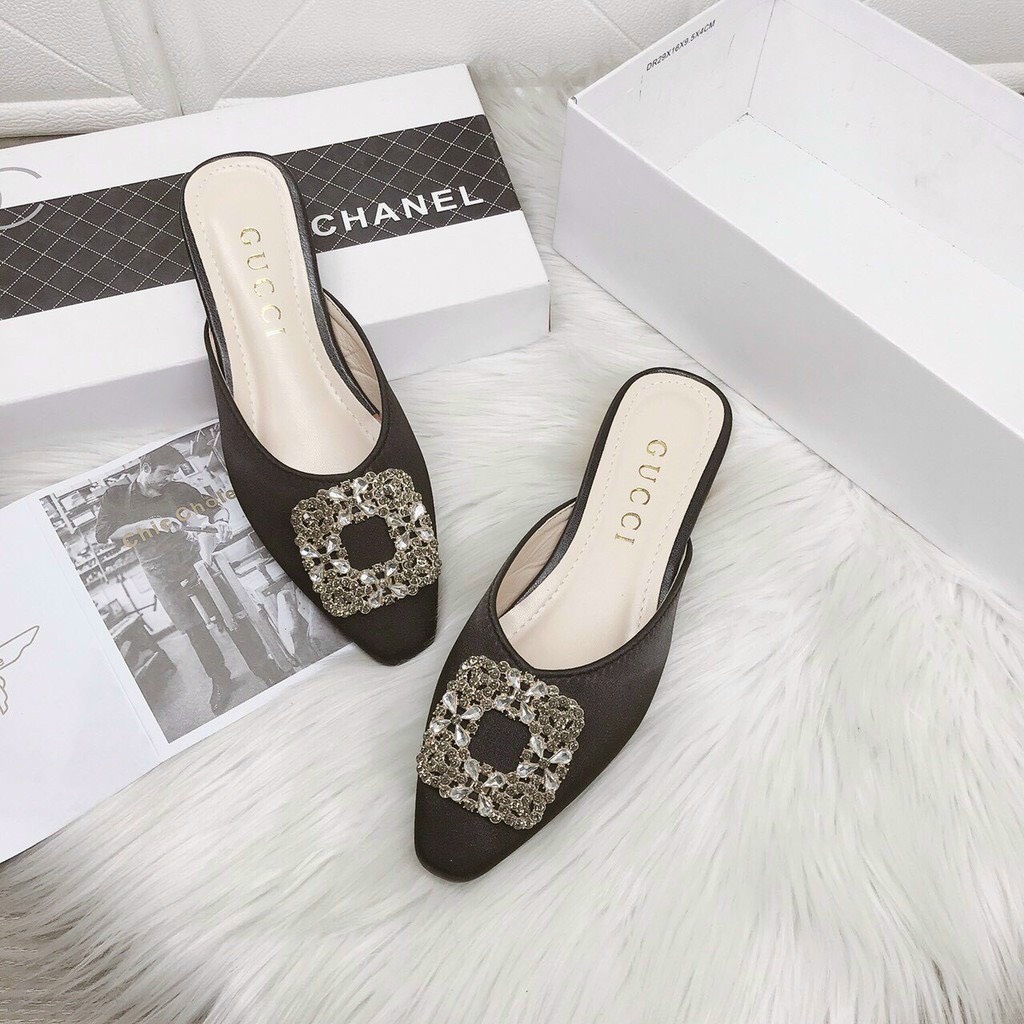 Giày sục nơ vuông đính đá gót mạ chống xước - 2P