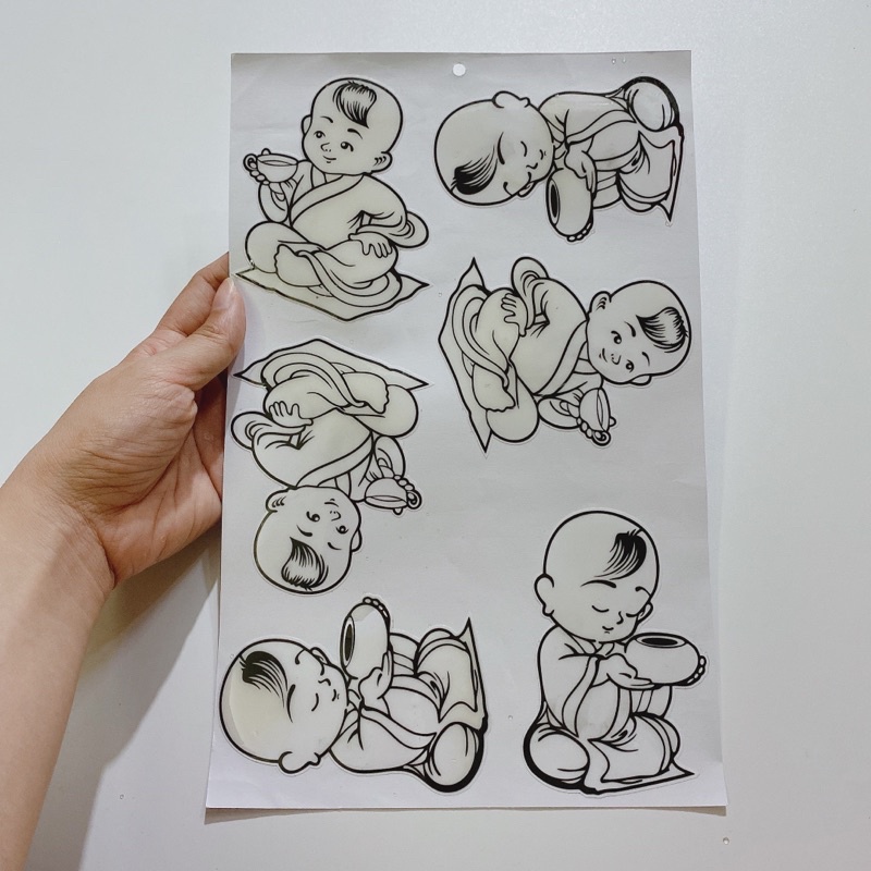 Decal tem nổi mẫu chú tiểu cầm bát cao cấp dán xe máy, ô tô, mũ bảo hiểm chống thấm nước, chống bay màu