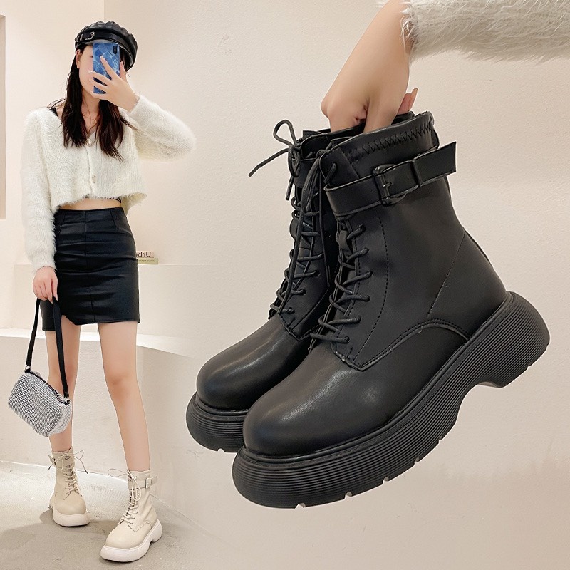 Giày nữ,Bốt nữ đế bánh mì khuy vuông khóa sau siêu đep | BigBuy360 - bigbuy360.vn