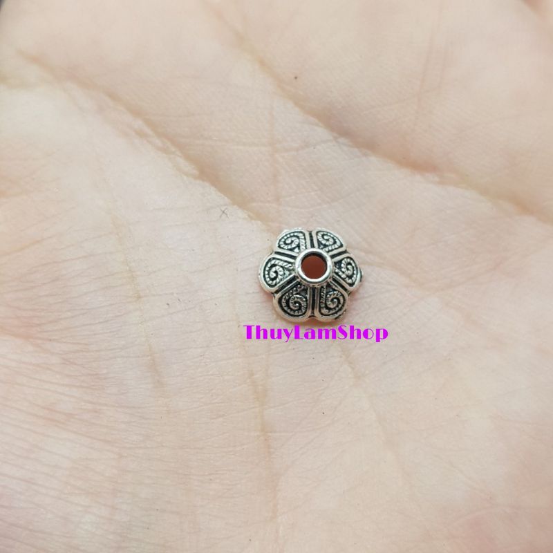 Charm ốp hoa chặn hạt họa tiết hoa văn bạc thái đẹp