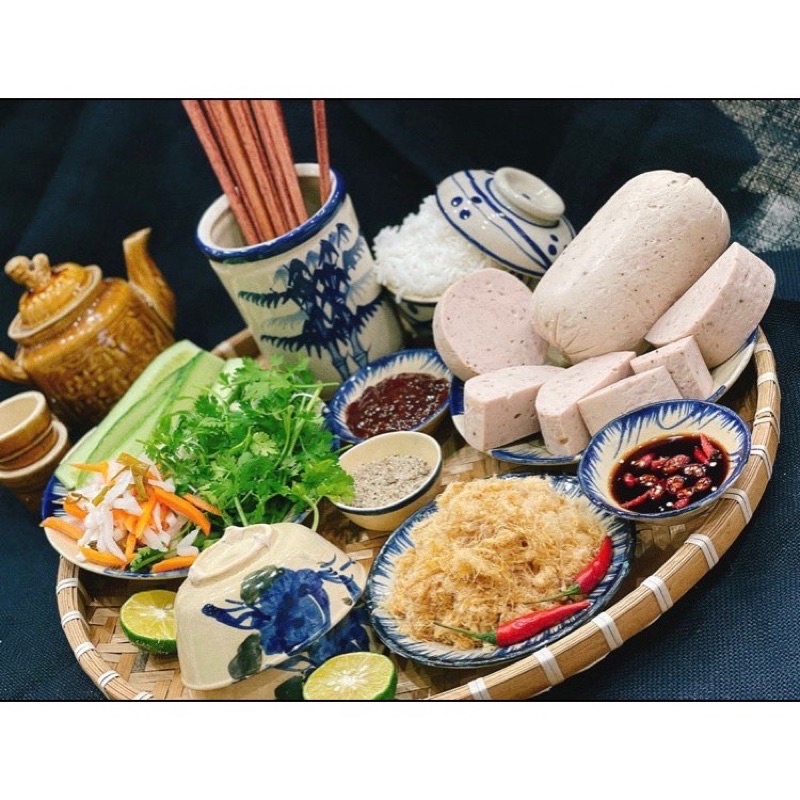Bộ chén bát gốm sứ Nam Bộ bày cỗ