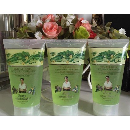 SỮA RỬA MẶT BÀ GIÀ NGA