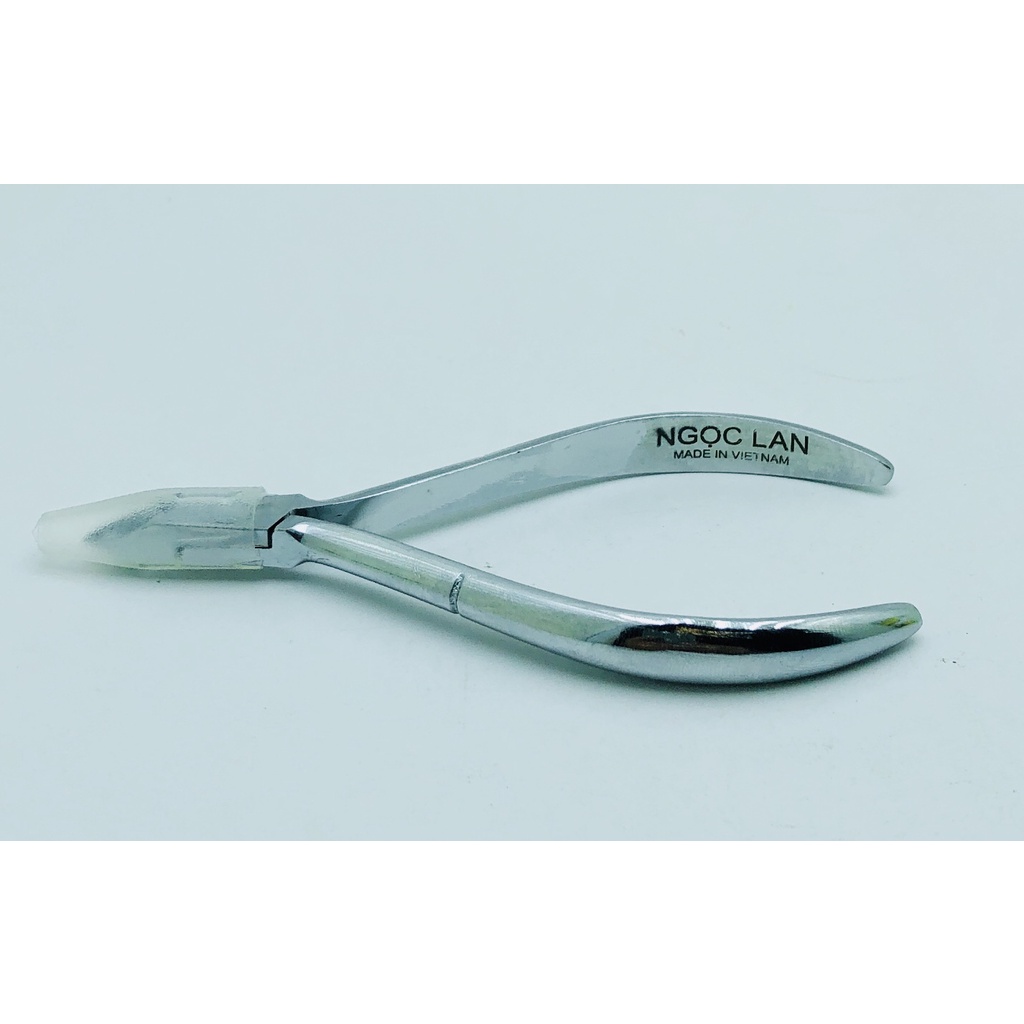Kềm cắt da mũi dài Ngọc Lan D-01 Nail Store