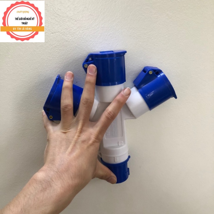 Ổ cắm công nghiệp 3 chạc 16A phù hợp với các công trình thi công