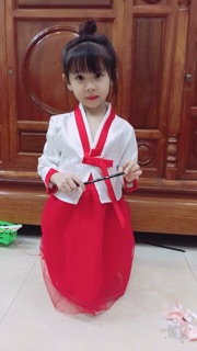 Hanbok bé gái 