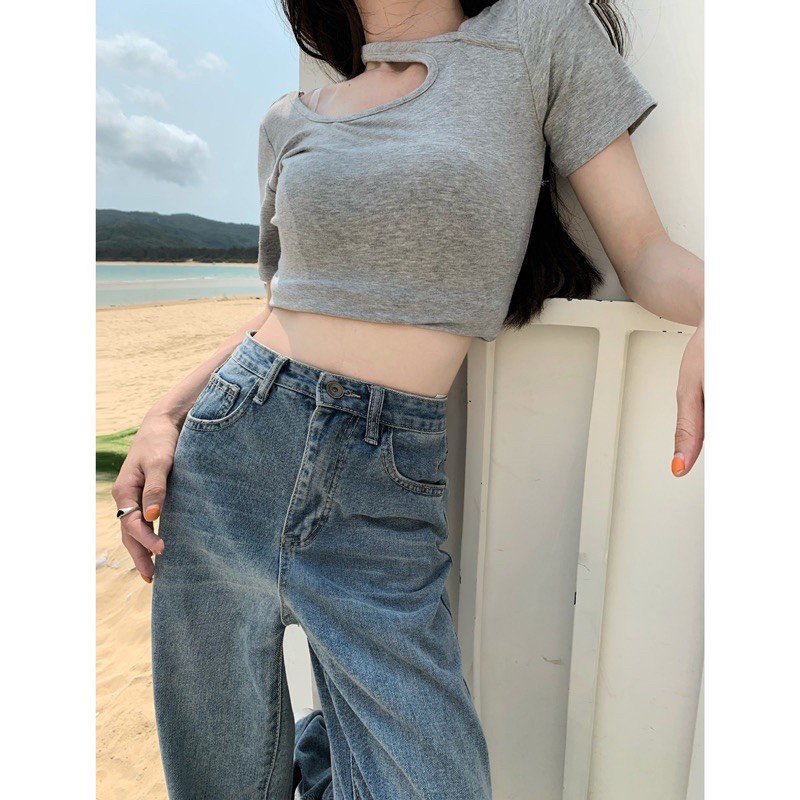 Áo croptop thun cut-out bắt xéo cổ cá tính 2021