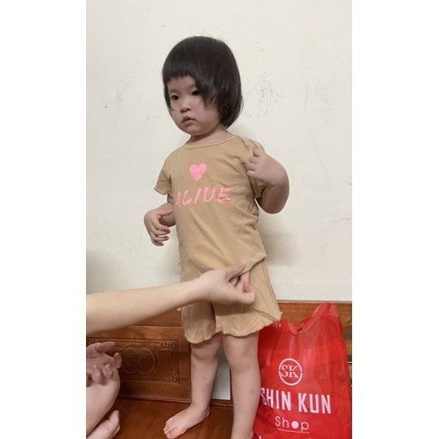 Bộ quần dáng váy cho bé gái alive