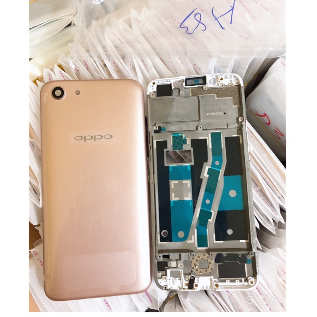 Vỏ điện thoại oppo A83 (vỏ + xương) vàng gold