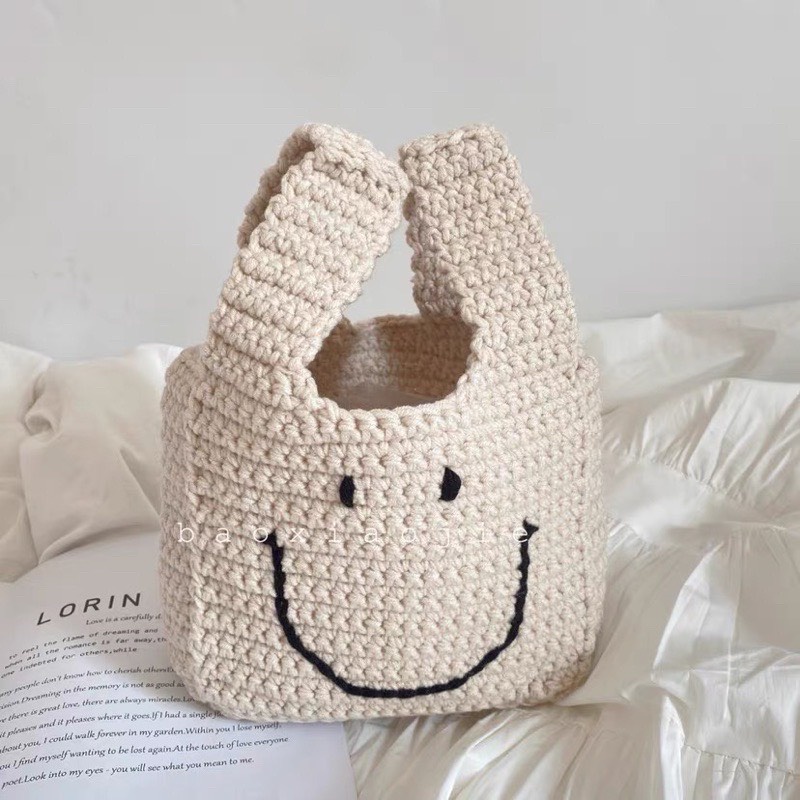 TÚI XÁCH HOẠ TIẾT MẶT CƯỜI CHẤT LIỆU LEN YAOH, CROCHET SHOULDER BAG