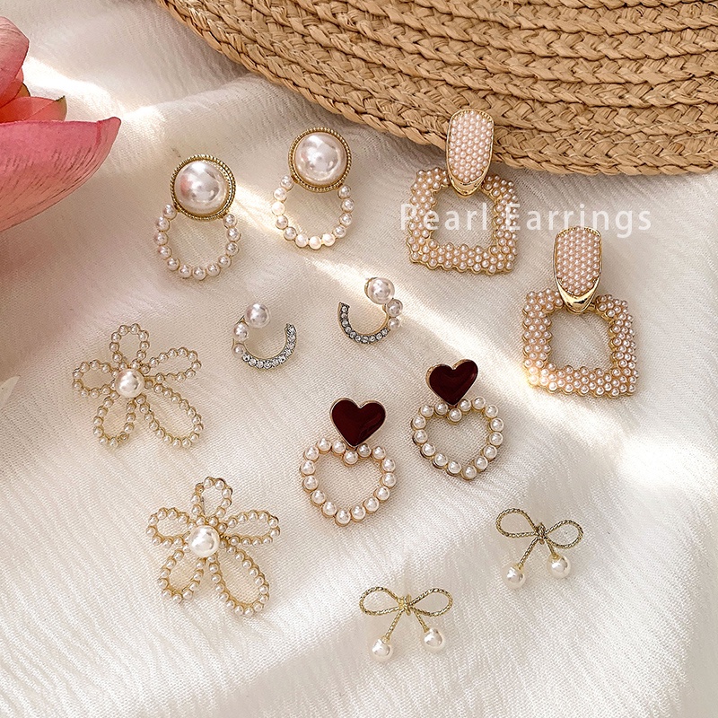 Bông tai đính ngọc trai phong cách Hàn Quốc