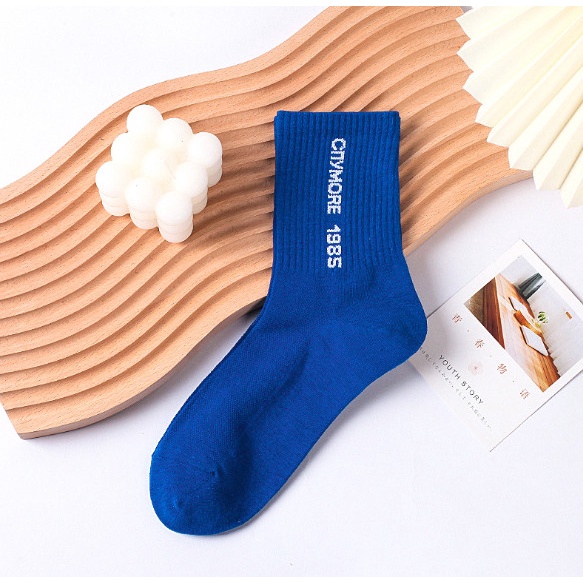 Vớ Chữ P cổ cao Nam Nữ phong cách thể thao, trẻ trung và năng động.