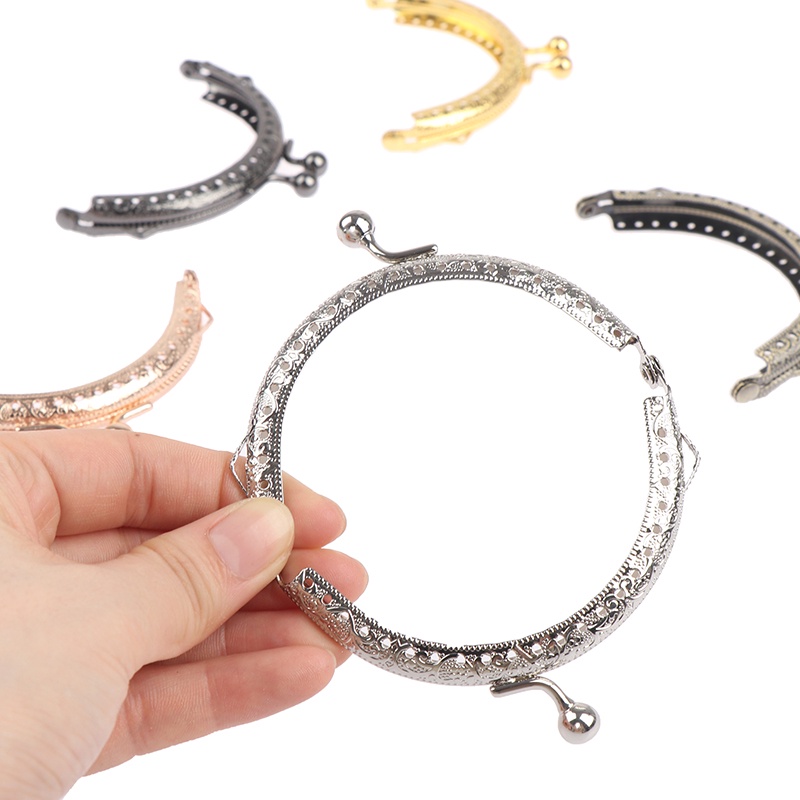 Vòng Kim Loại Tròn 8,5Cm