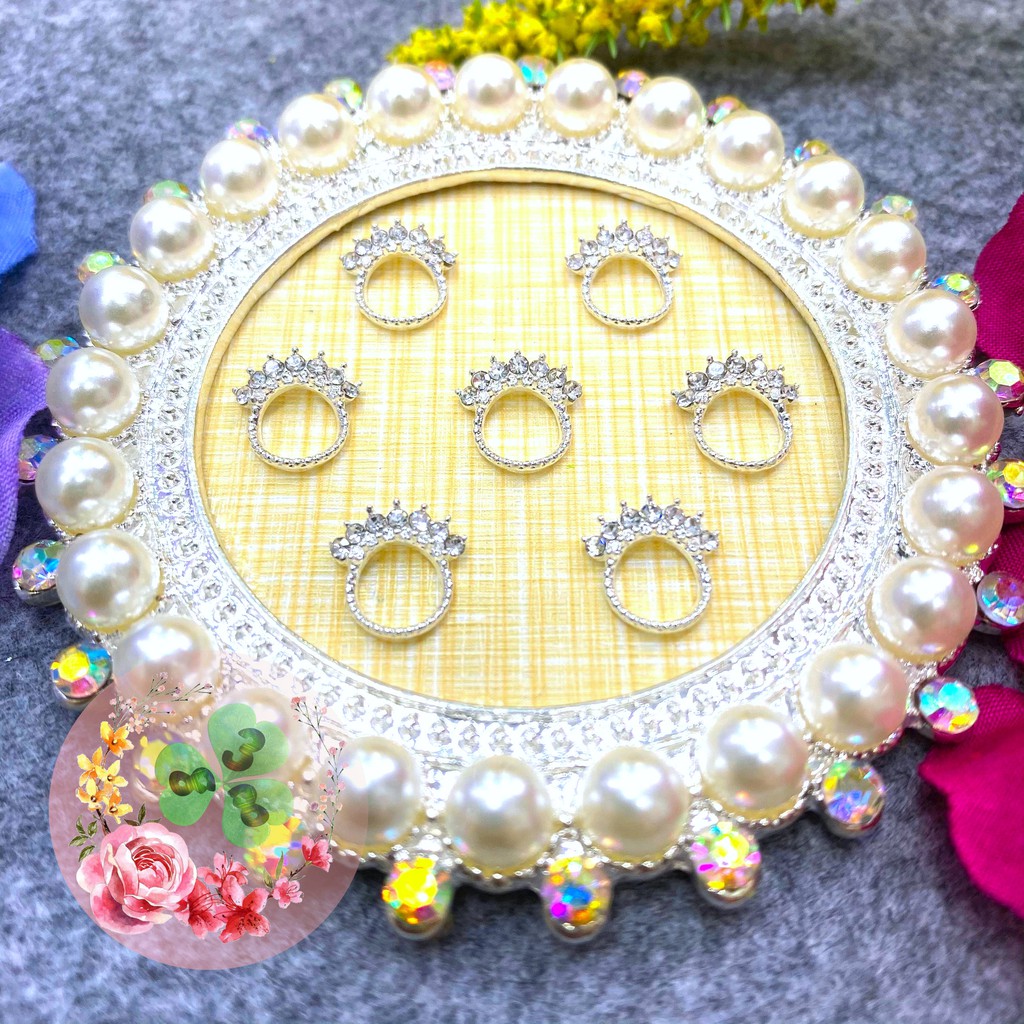 Mã CR052 - CR229 . Charm kim loại đính đá trang trí móng siêu xinh.