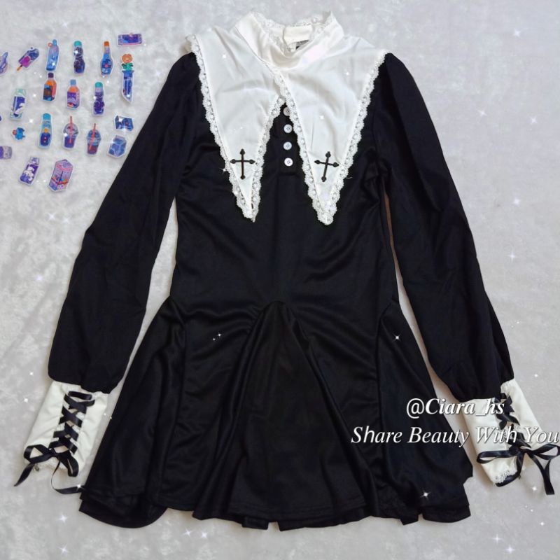 Váy đầm Gothic Lolita thêu Thánh Giá đan nơ viền ren kèm tùng phồng loại đẹp