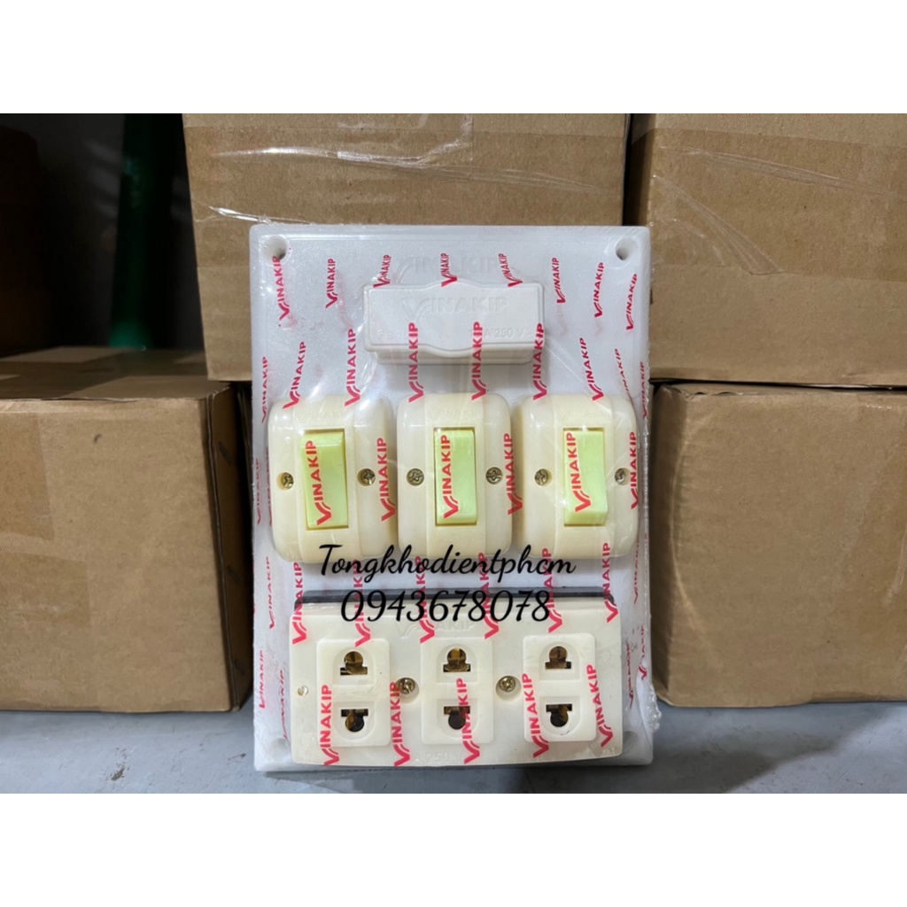 Táp-lô điện ráp sẵn Vinakip 🔸 có cầu chì 🔸 3 ổ cắm 🔸 tùy chọn 1-2-3 công tắc