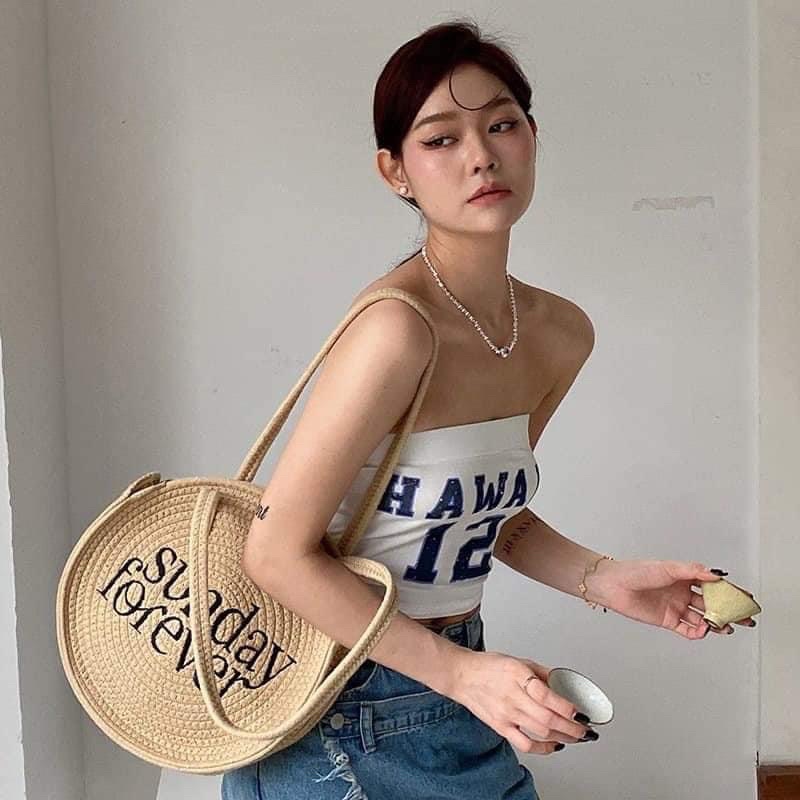 Túi cói tròn thêu chữ Sunday hot 2022
