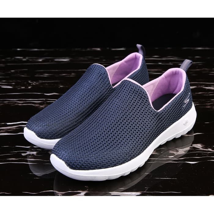 Giày Thể Thao Skechers Chính Hãng Cho Nữ