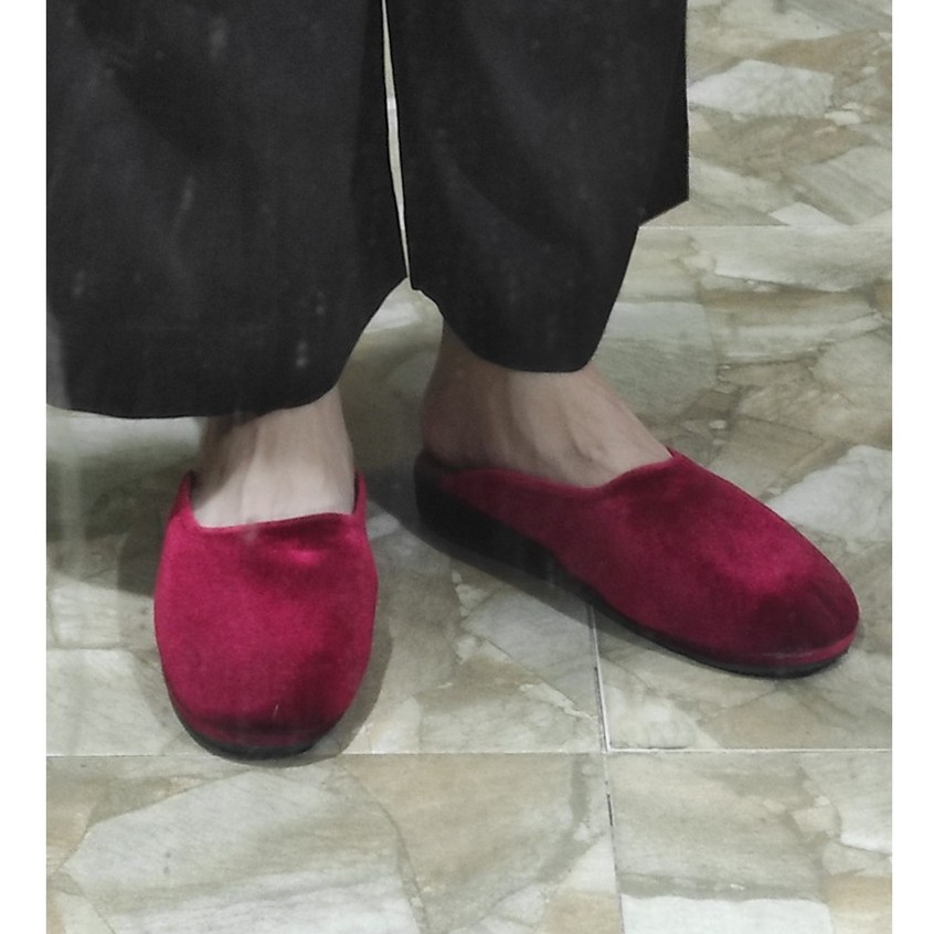 Sục lười Nhung cho Nam và Nữ đi Chùa - hầu đồng (Có ảnh dép đi trên chân) | BigBuy360 - bigbuy360.vn