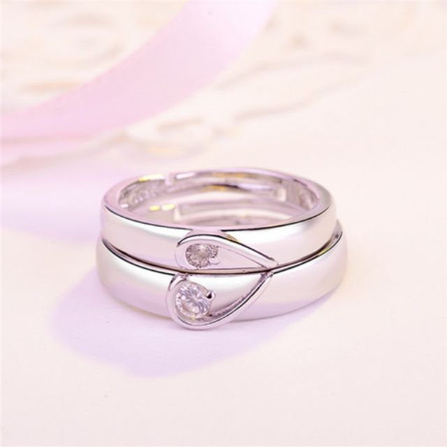 Cặp nhẫn đôi tình nhân nữa tim