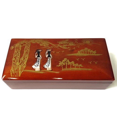 Hộp Đựng Trang Sức, Vòng Tay, Nhẫn Lót Nhung Cẩn Cô Gái Gỗ Tràm 20x10x5 cm