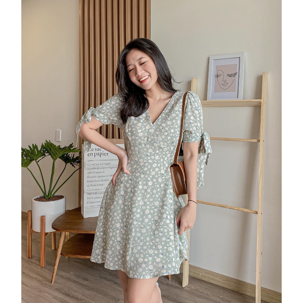 Đầm ROOMIE - Đầm cổ tim cột tay nơ | BigBuy360 - bigbuy360.vn