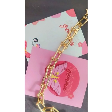 Vòng tay mắt xích rosé  chỉnh size theo yêu cầu.