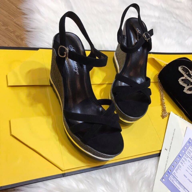Sandal hàng cao cấp Sandal hàng cao cấp Sandal hàng cao cấp Sandal hàng cao cấp Sandal hàng cao cấp 