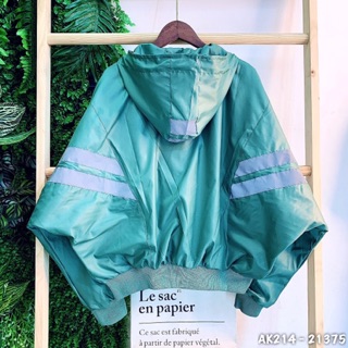 Áo Khoác Dù Nữ Siêu Hot Hàng Quảng Châu Form Rộng Cánh Dơi Jackets Gió Nữ Viền 2 SỌC PHẢN QUANG