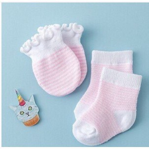 Set tất và bao tay cho trẻ sơ sinh ( 0-10 tháng tuổi )