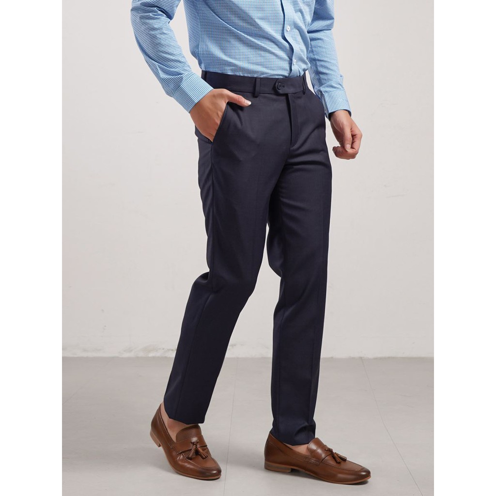 Quần âu nam ARISTINO ATR00608 thấm hút tốt và thoát ẩm vượt trội