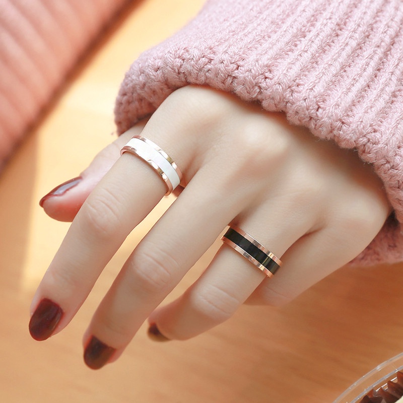 Nhẫn titan 18K màu trắng đen thời trang Hàn Quốc