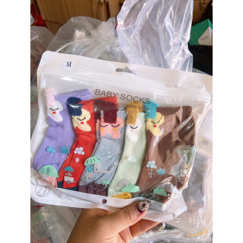 Tất len cao cổ chống trượt loại đẹp