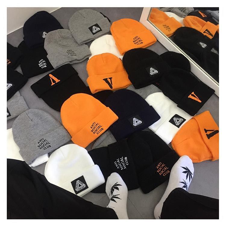💗Món quà miễn phí💗Thương hiệu thời trang Âu Mỹ ASSC VLONE PALACE mũ len thêu chữ cho các cặp đôi nam nữ ấm áp xu hướng
