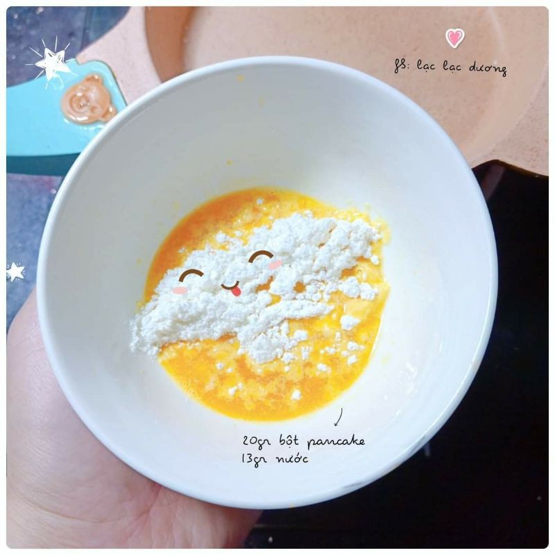 Bột làm bánh pancake, hotcake, muffin Wakodo cho bé ăn dặm từ 9 tháng tuổi