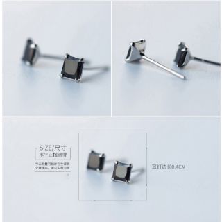 Stub earings đá đen vuông