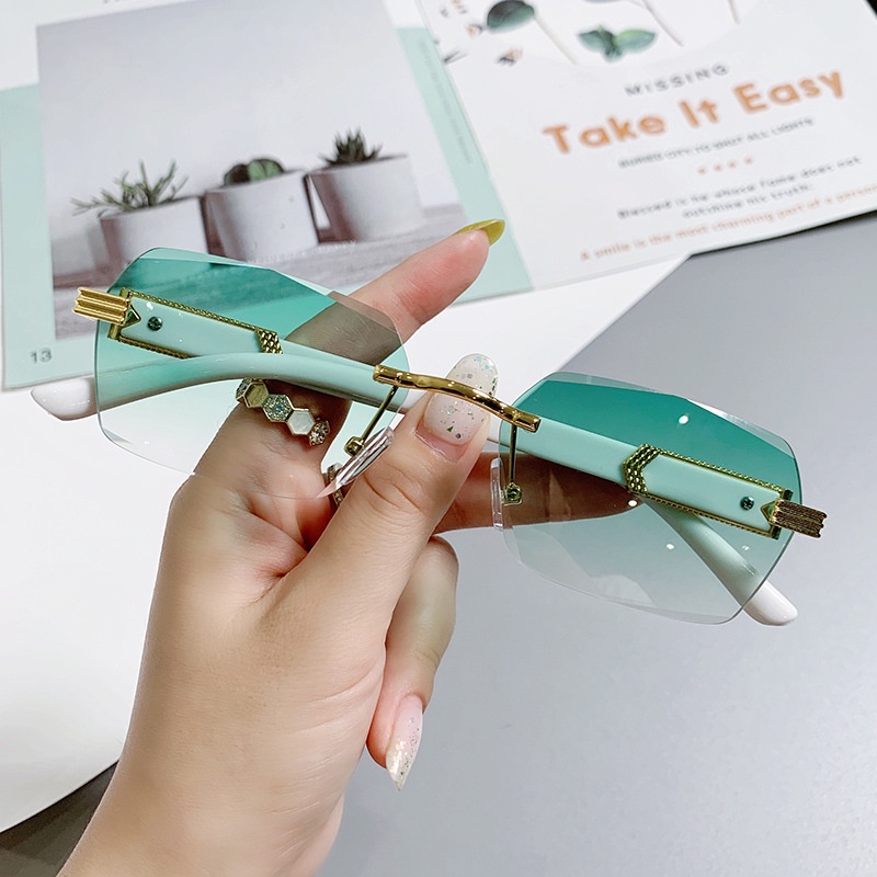 Kính Mát Nhiều Màu Không Viền Thời Trang