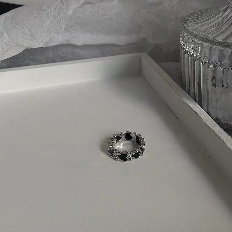 Nhẫn hình trái tim màu đen phong cách cổ điển thời trang sành điệu cho nữ