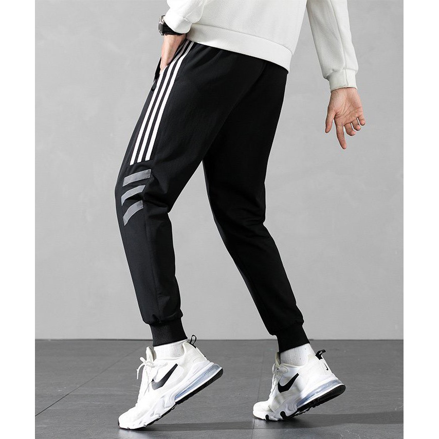 Quần Jogger Nam bo gấu phối sọc phong cách thể thao, chất liệu Polysiter dày đẹp | BigBuy360 - bigbuy360.vn