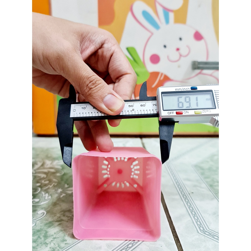 CHẬU TRỒNG SEN ĐÁ XƯƠNG RỒNG - KÍCH THƯỚC MIỆNG CHẬU 7CM x 7CM - nhiều màu - SET 10 - 50 CÁ