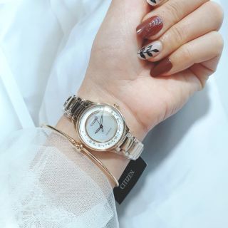 Đồng hồ nữ Citizen EM0382-86D