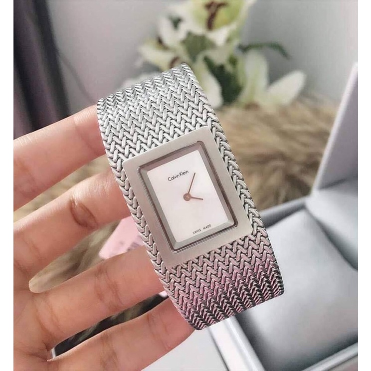 Đồng Hồ Nữ Calvin Klein dây kim loại case 22mm