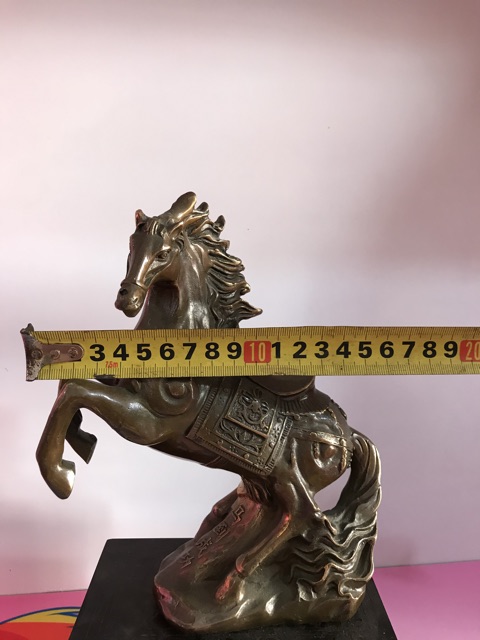 Tượng đồng ngựa mã đáo thành công