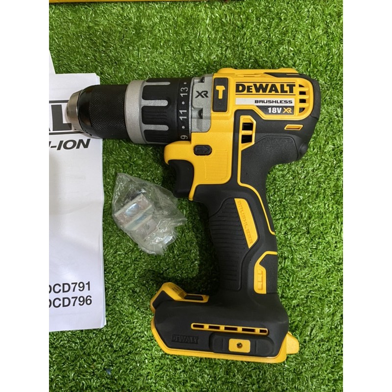 Thân máy khoan pin dewalt DCD796