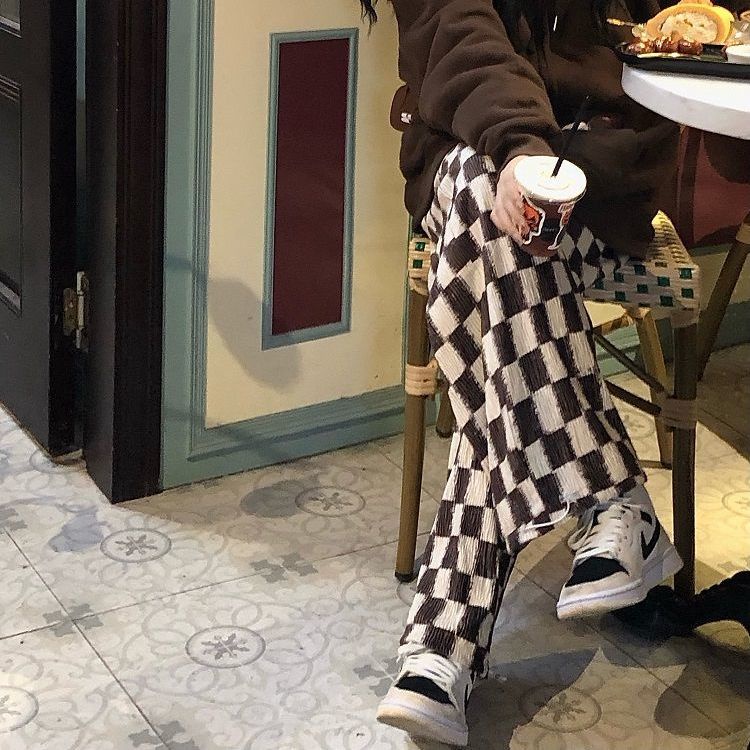 Quần Dài Lưng Cao Dáng Rộng Chất Liệu Da Lộn Màu Nâu Cà Phê Thời Trang Mùa Đông 2022 Cho Nữ