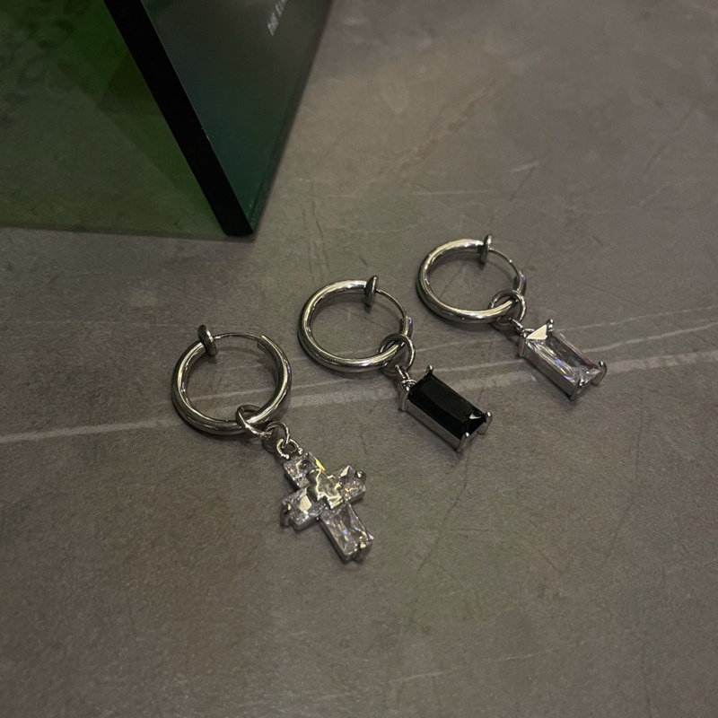 Khuyên kẹp vành tai đính đá zircon phong cách punk cá tính độc đáo