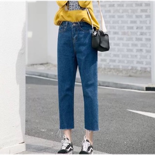 Quần bò ống suông cắt gấu