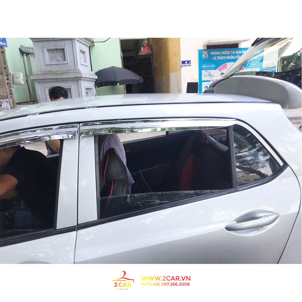 Vè Che Mưa mạ crom Xe Hyundai Grand i10 Hatback, Sedan 2014- 2020, Hàng Hàn Quốc cao cấp