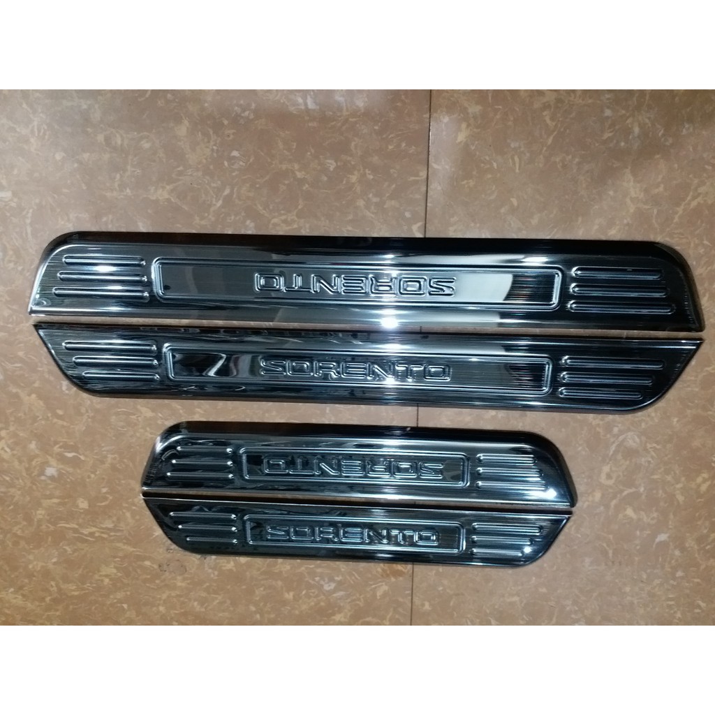 Bộ nẹp chân Trong và Ngoài 8 chi tiết xe Kia Sorento đời 2021