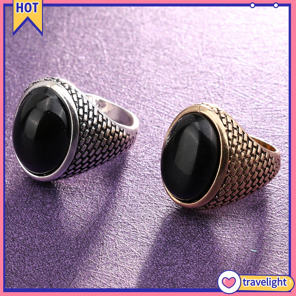 Nhẫn đính đá hình oval phong cách cổ điển dành cho nam